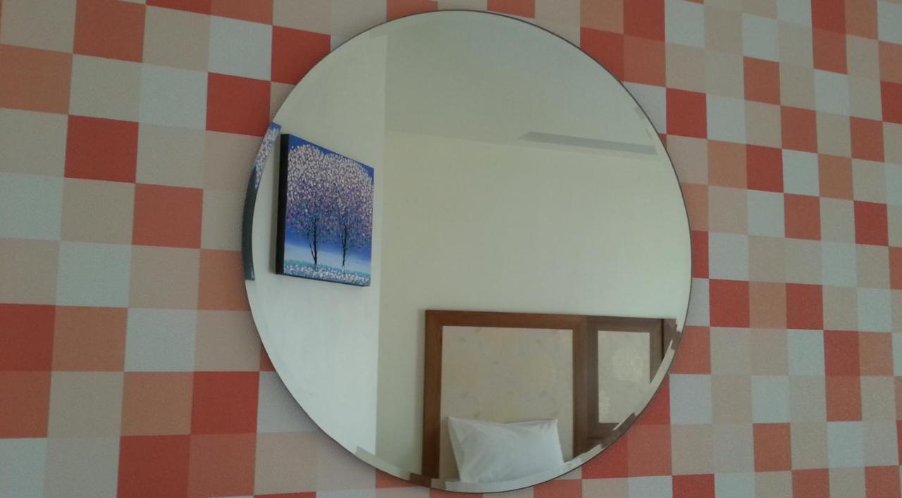 Hotel Like Residencia Surat Thani Exterior foto